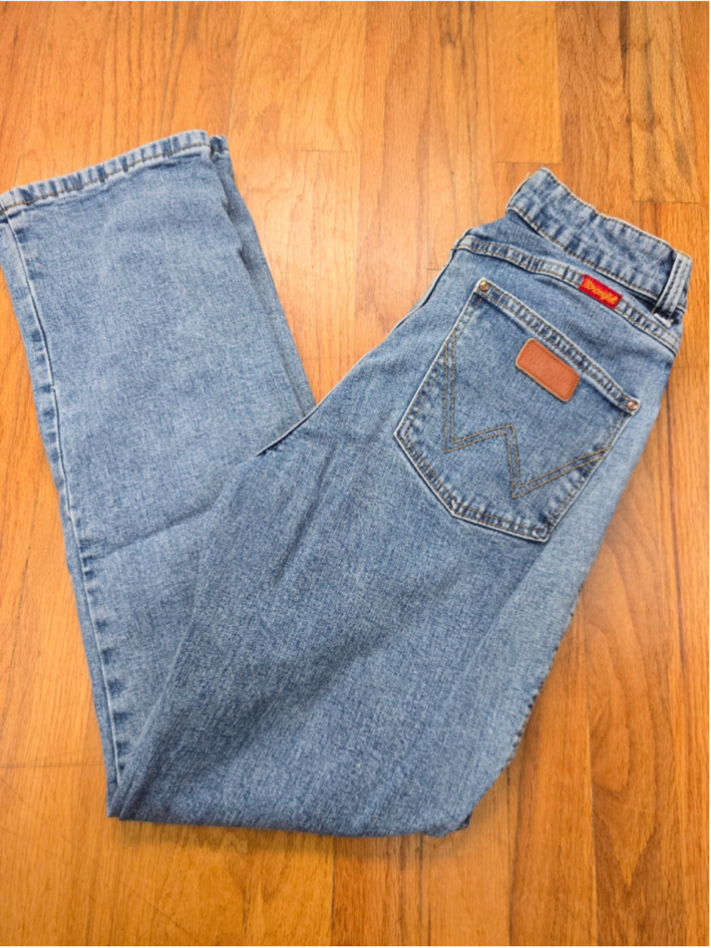 Women's Wrangler Straight Leg Jeans Size 5 Blue